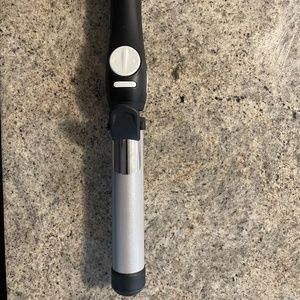 Beachwaver Rotating 1.25 inch Ceramic Curling iron